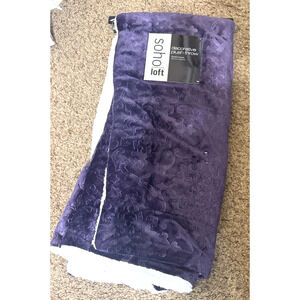 NWT SOHO LOFT 50 X 60" Blanket Plush Decorative Throw Purple embossed